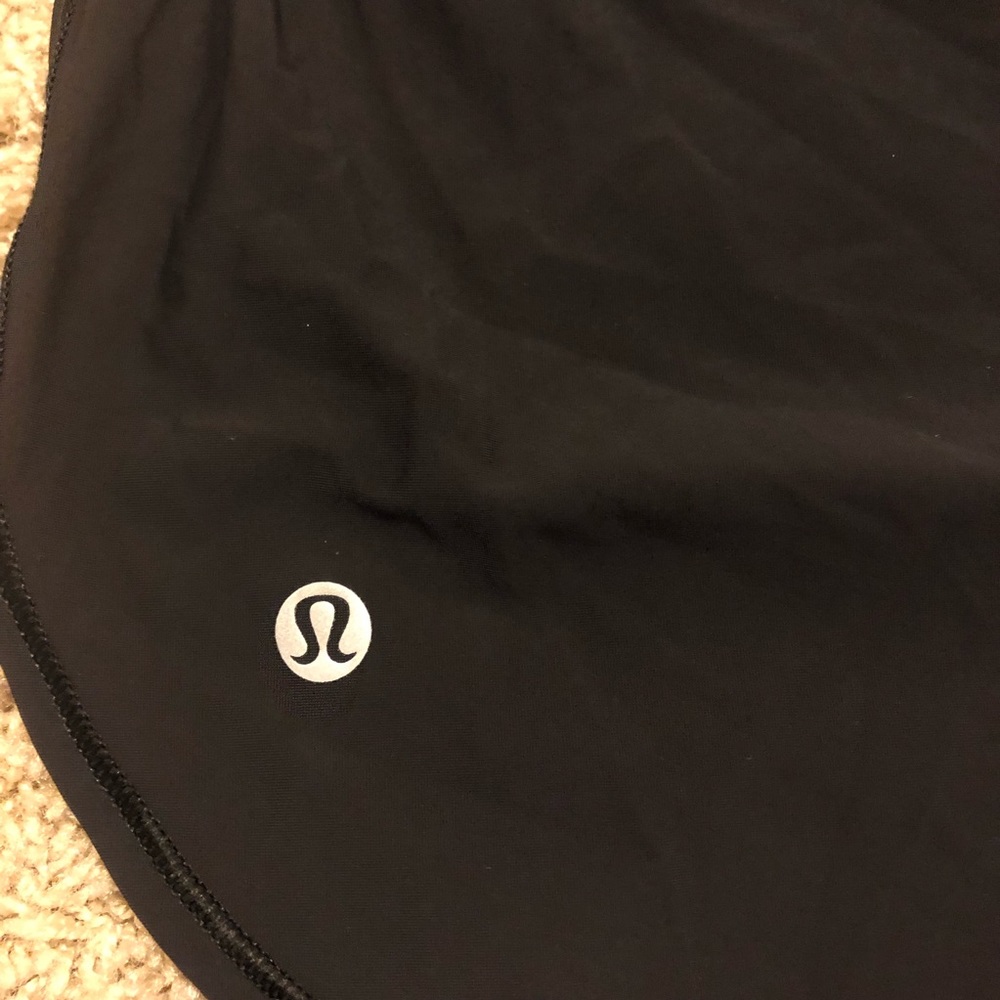Lululemon Black tank. Size 4. Like new. - Picture 4 of 4